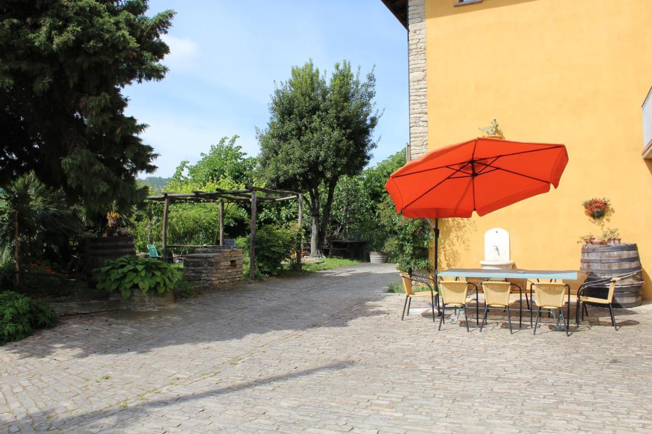 Agriturismo La Rovere Cossano Belbo المظهر الخارجي الصورة